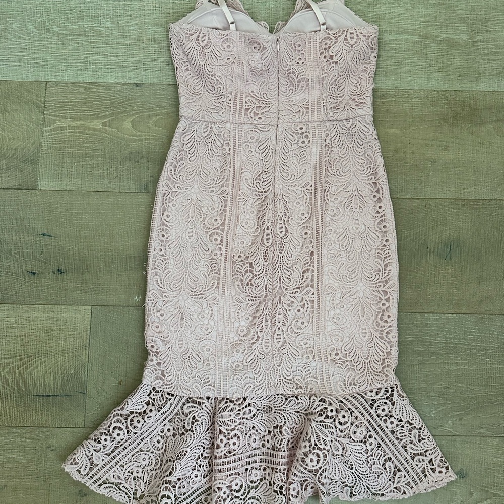 Guess Blush Lace Midi Dress - Picture 4 of 11
